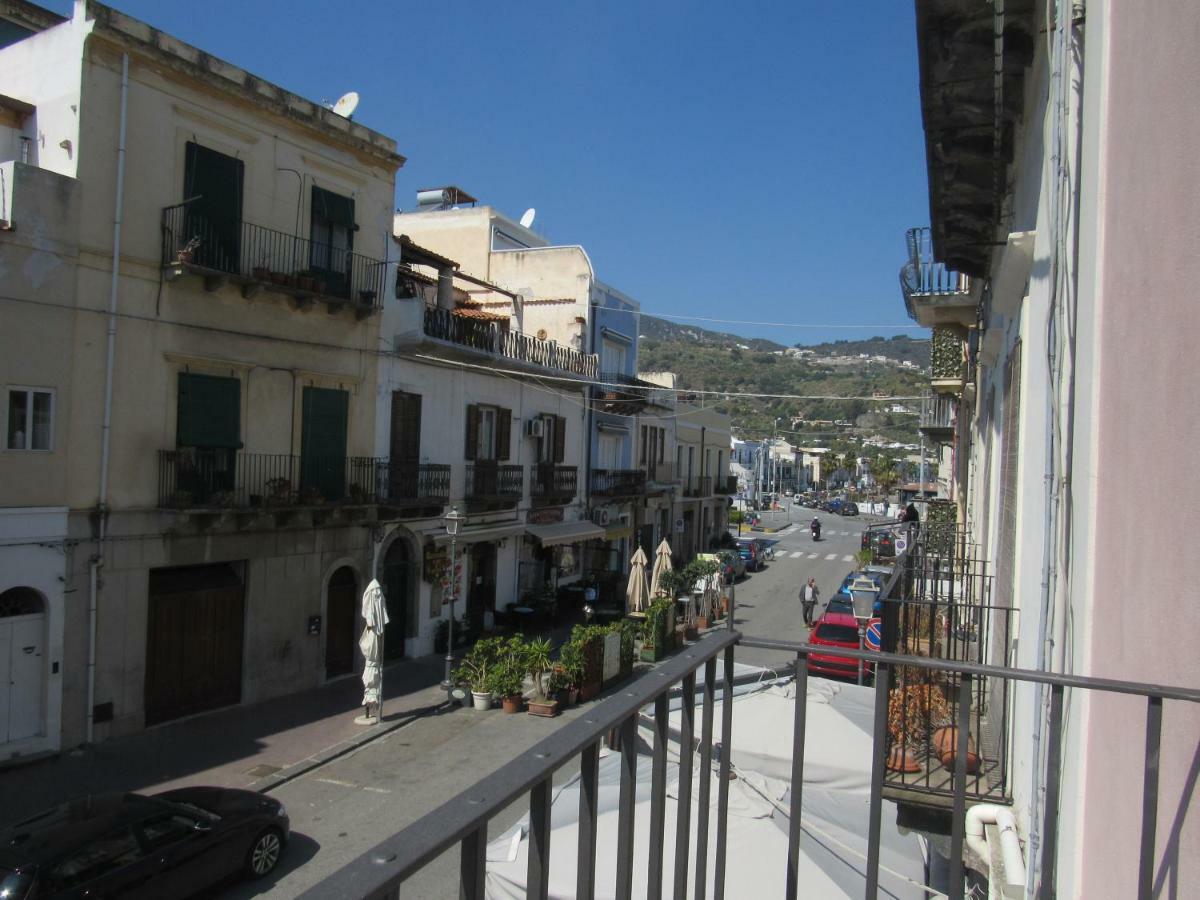 Polpo E Polpessa Casa Vacanze Đảo Lipari Ngoại thất bức ảnh